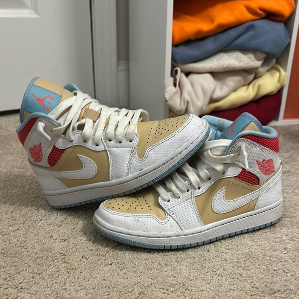 Air Jordan 1 ‘Sesame’ Sneakers | US 6.5